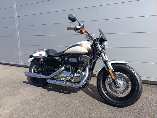 HARLEY-DAVIDSON SPORTSTER CUSTOM 1200