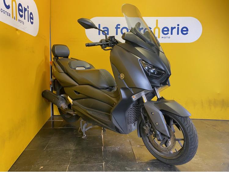 YAMAHA XMAX 125