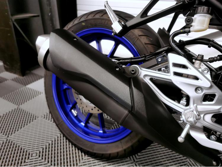 YAMAHA YZF-R 125 R125 - 1ere main 