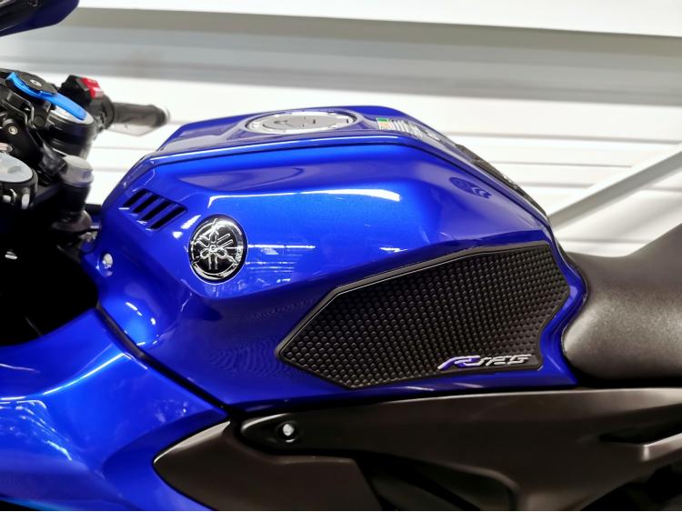 YAMAHA YZF-R 125 R125 - 1ere main 
