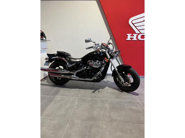 SUZUKI INTRUDER 800