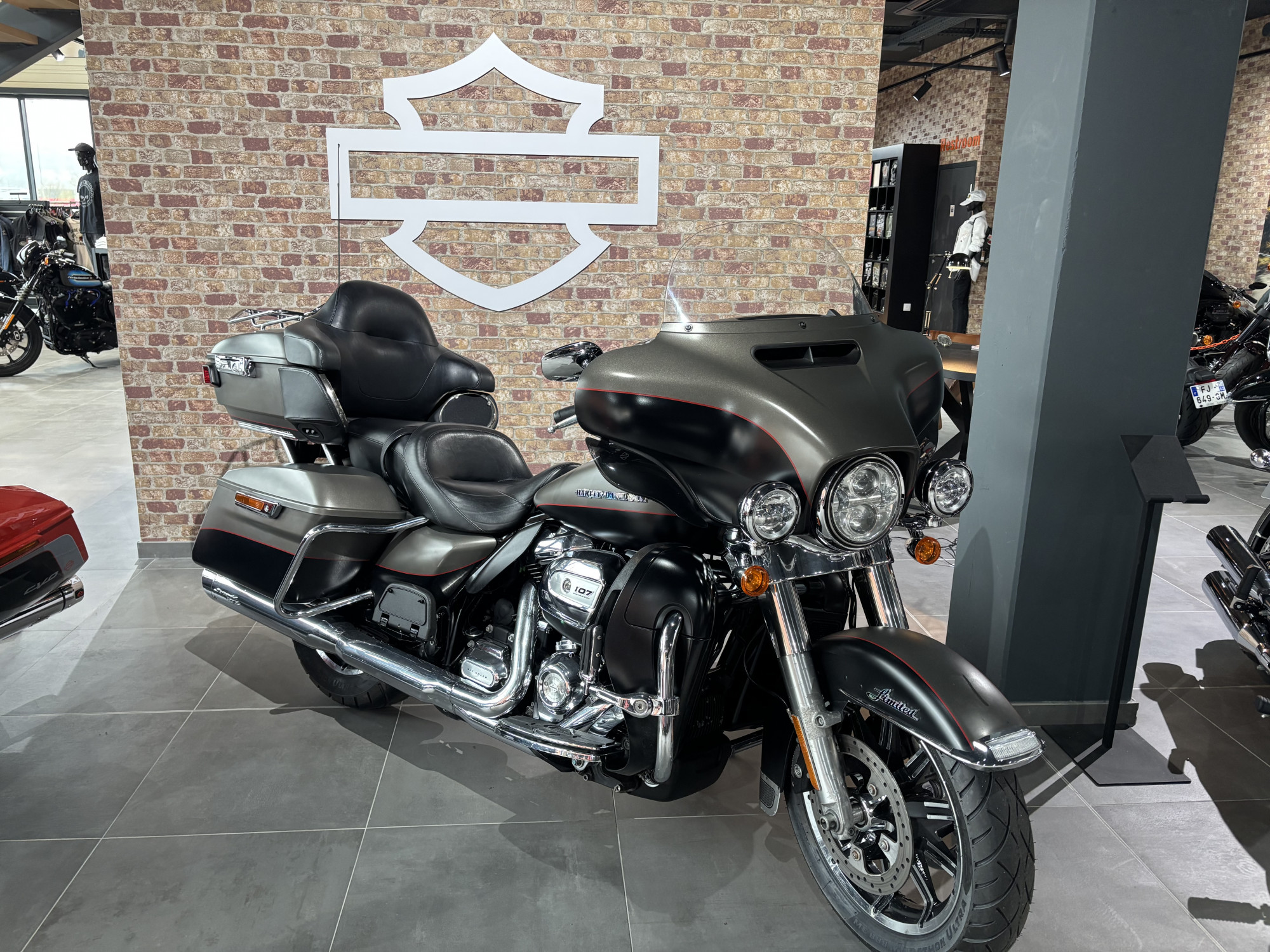 HARLEY-DAVIDSON TOURING ELECTRA GLIDE 1745 ULTRA LIMITED