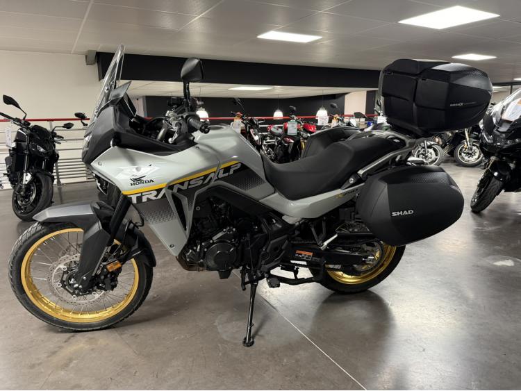 HONDA TRANSALP 750