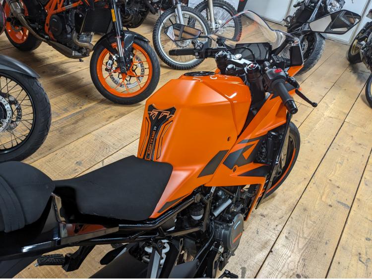 KTM RC 390 ABS