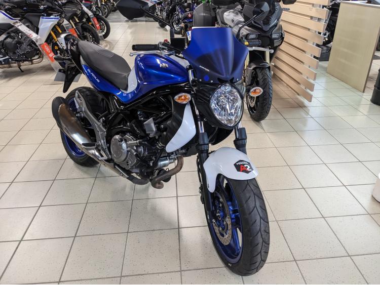 SUZUKI GLADIUS 650 A2 état neuve