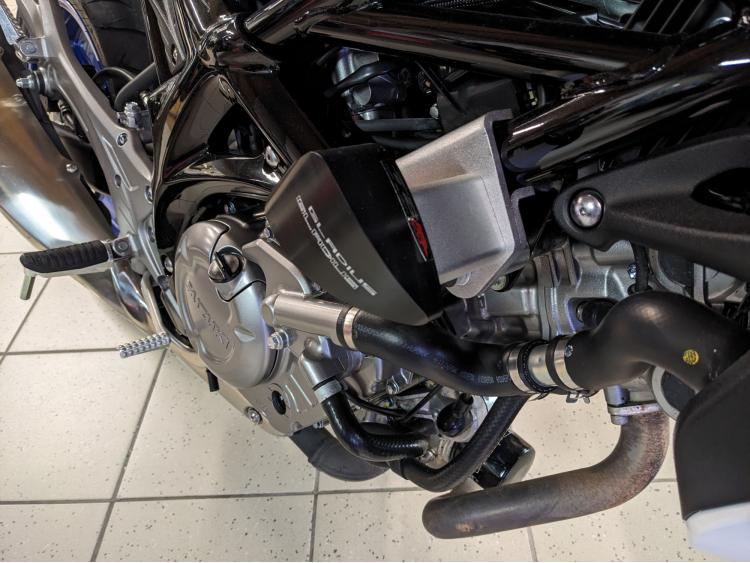 SUZUKI GLADIUS 650 A2 état neuve