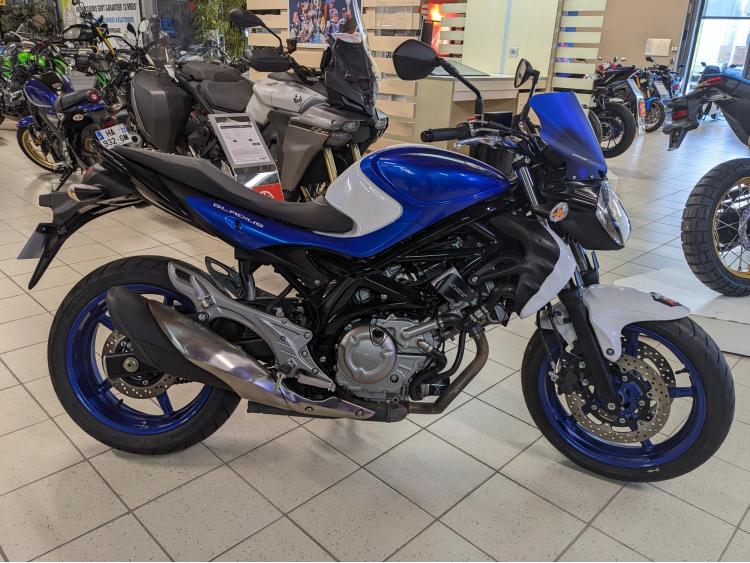 SUZUKI GLADIUS 650 A2 état neuve