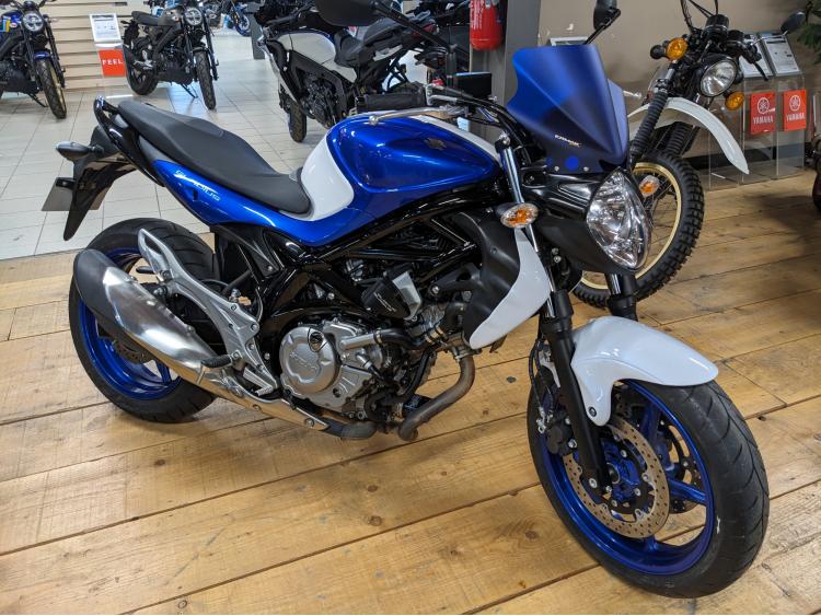 SUZUKI GLADIUS 650 A2 11500 KM