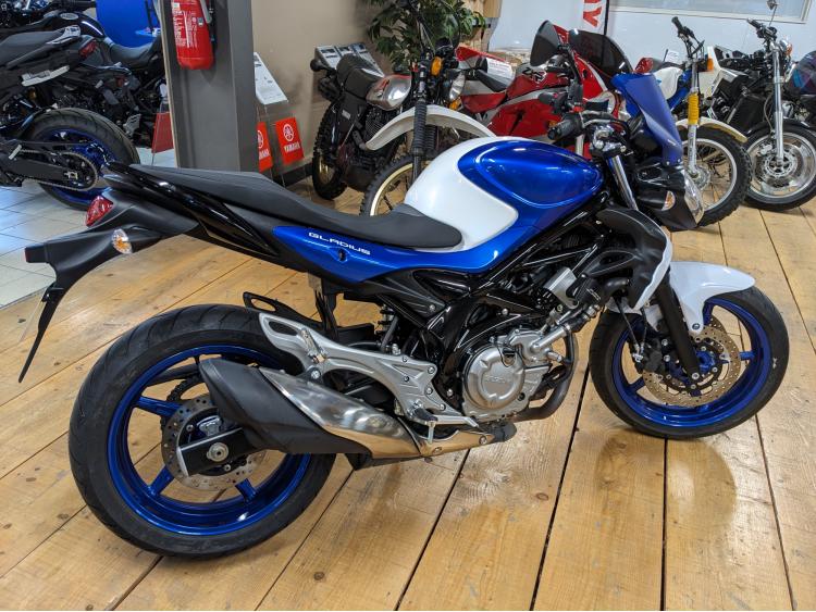 SUZUKI GLADIUS 650 A2 11500 KM