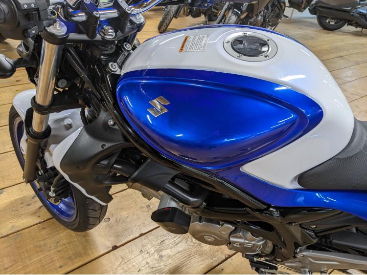 SUZUKI GLADIUS 650 A2 11500 KM