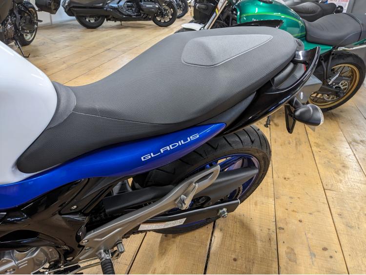 SUZUKI GLADIUS 650 A2 11500 KM