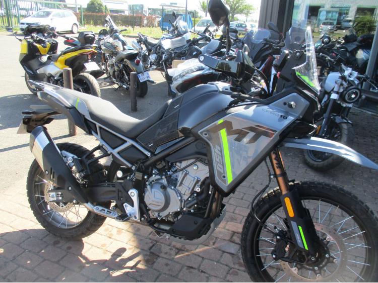 CF MOTO MT 450