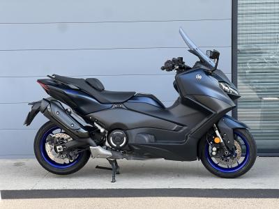 YAMAHA T-MAX 560