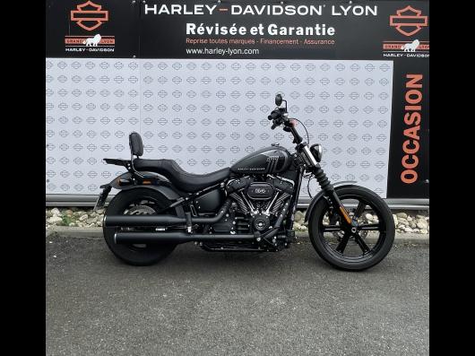 HARLEY-DAVIDSON SOFTAIL STREET BOB 1868