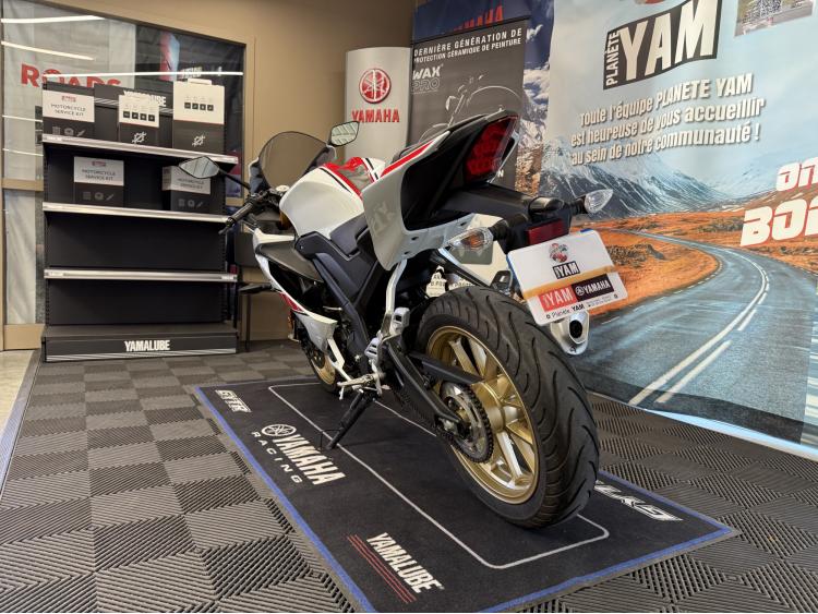 YAMAHA YZF 125 R ABS