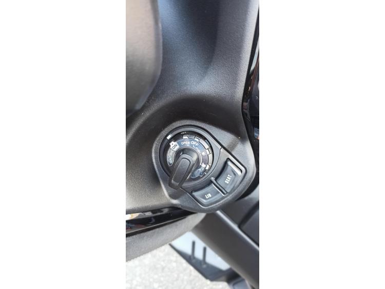 YAMAHA XMAX 125 TECH MAX