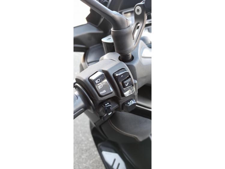 YAMAHA XMAX 125 TECH MAX