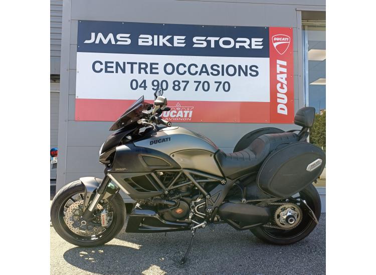 DUCATI DIAVEL STRADA
