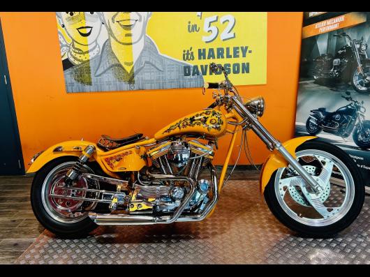 HARLEY-DAVIDSON SPORTSTER 883