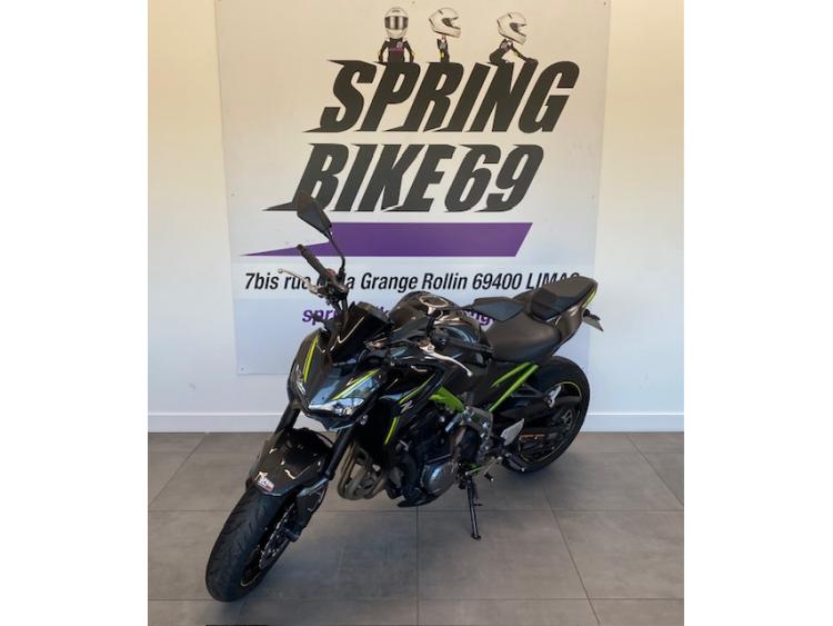KAWASAKI Z900