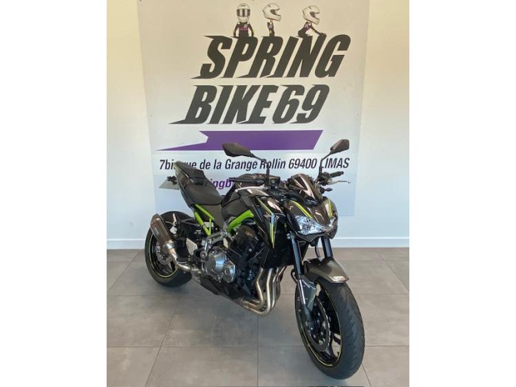 KAWASAKI Z900
