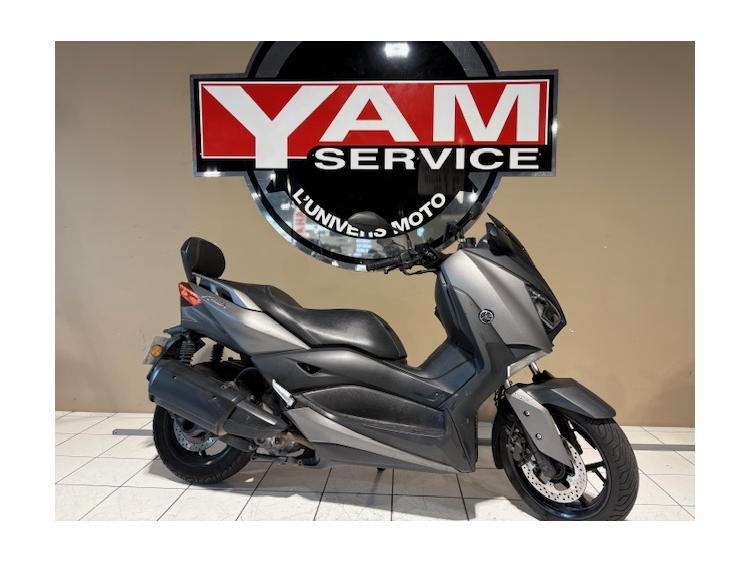 YAMAHA XMAX 300