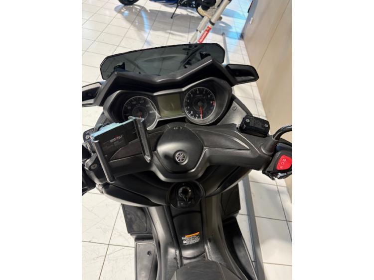 YAMAHA XMAX 300
