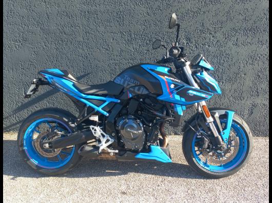 SUZUKI GSX-8S