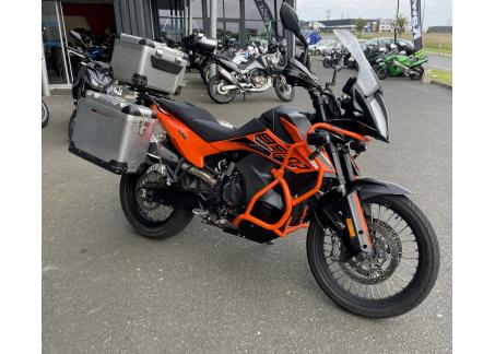 KTM 890 ADVENTURE