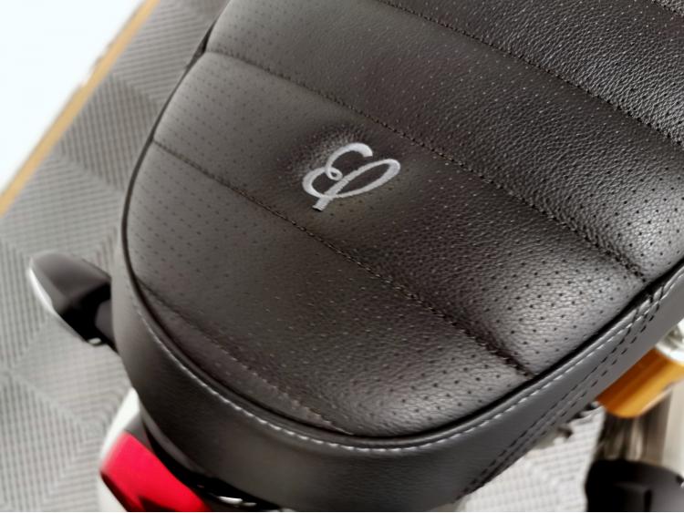 TRIUMPH SPEED TWIN 1200 - EDITION BREITLING + Montre numérotée 169/270 - 1ere Main