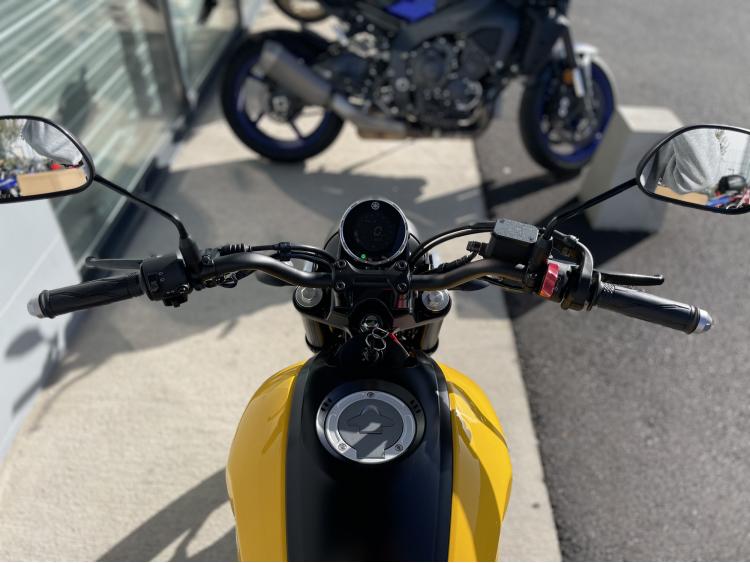 YAMAHA XSR 125