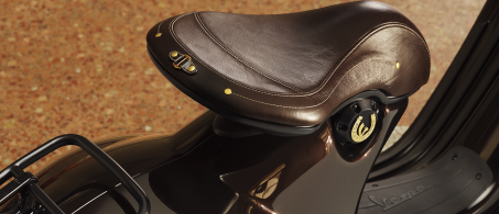 PREBOOKING VESPA 946 HORSE