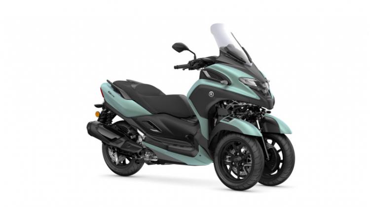 TRICITY 300 (25)