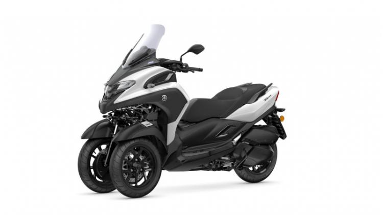 TRICITY 300 (25)