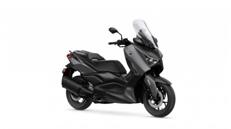 XMAX 300