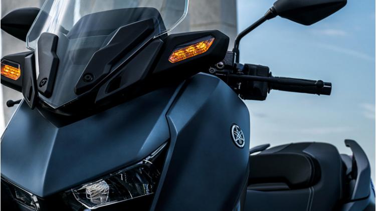 XMAX 125