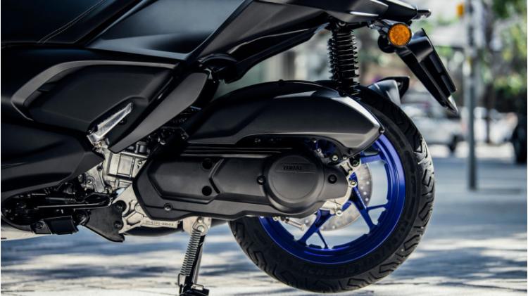 XMAX 125